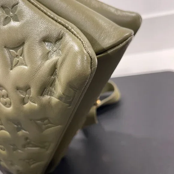 Louis Vuitton Coussin Monogram Embossed Lambskin (JB1052) - Picture 3 of 9